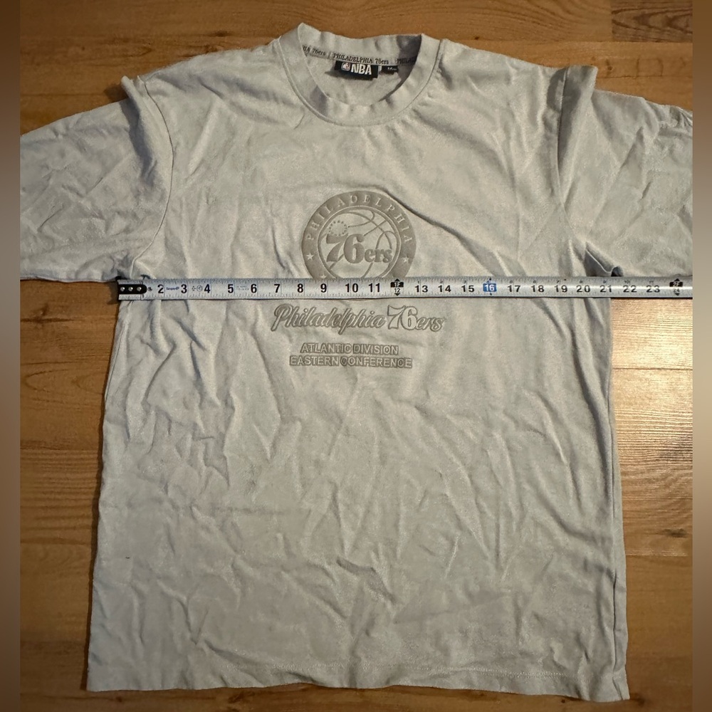 Light Gray Philadelphia 76ers T-Shirt